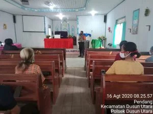 Kapolsek Dusut Berikan Edukasi ke Jemaat Gereja