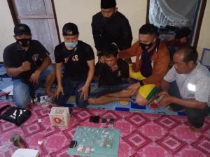 Polisi Amankan 28 Paket Sabu
