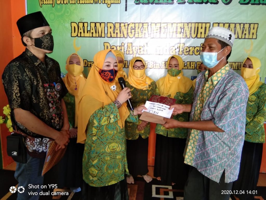 105 KK Terima Paket Sembako