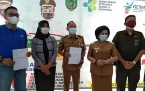 Hj Enung Disuntik Vaksin Covid19