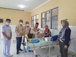 YSS Sambangi Pasien Kelas III RSUD