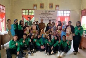 Mahasiswa IAIN Laksanakan Pelatihan Kerupuk Bintuhukan