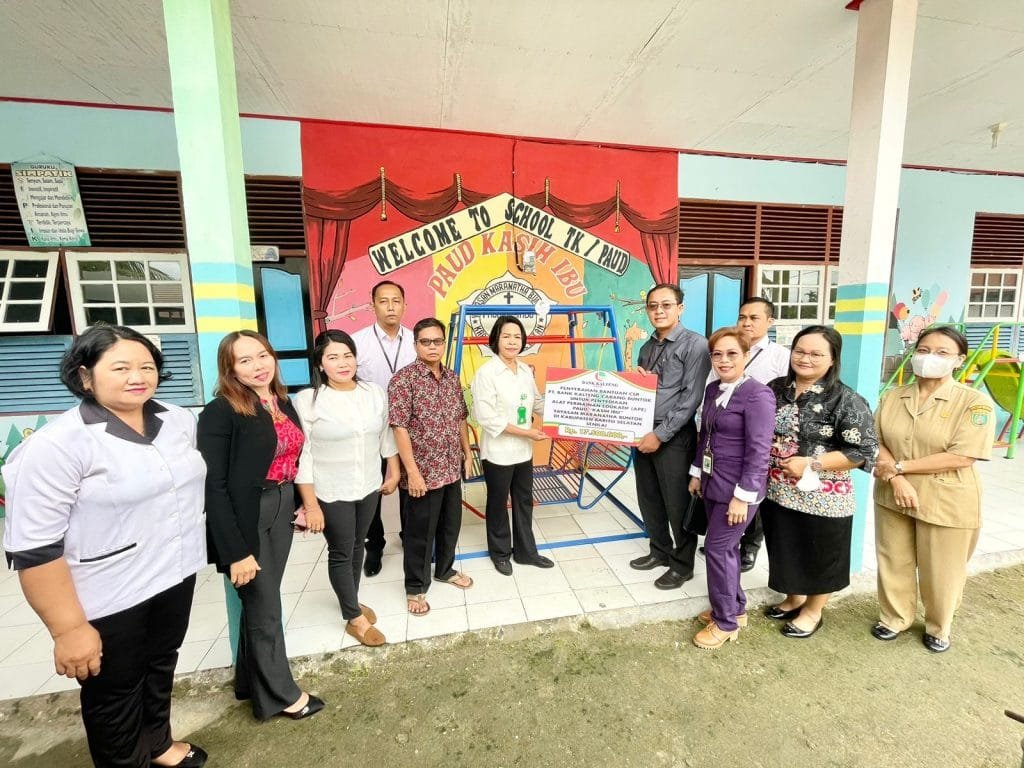 Bank Kalteng Serahkan Alat Permainan Edukatif (APE)