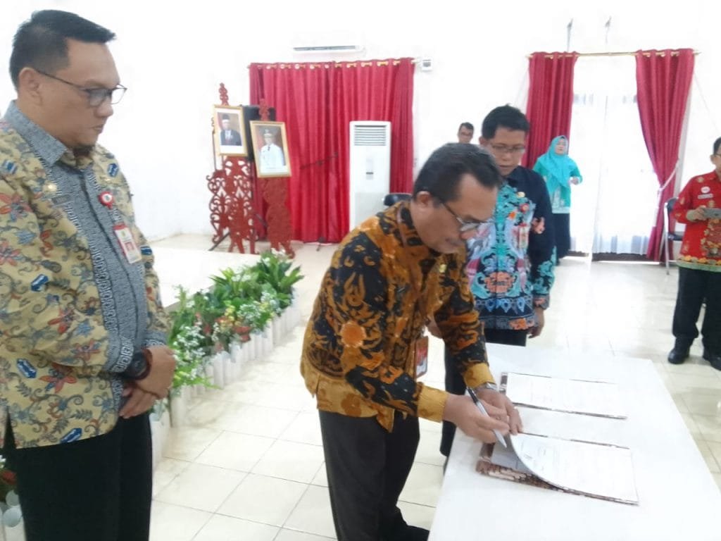 Kemendagri dan Barsel Tanda Tangan  Komitmen