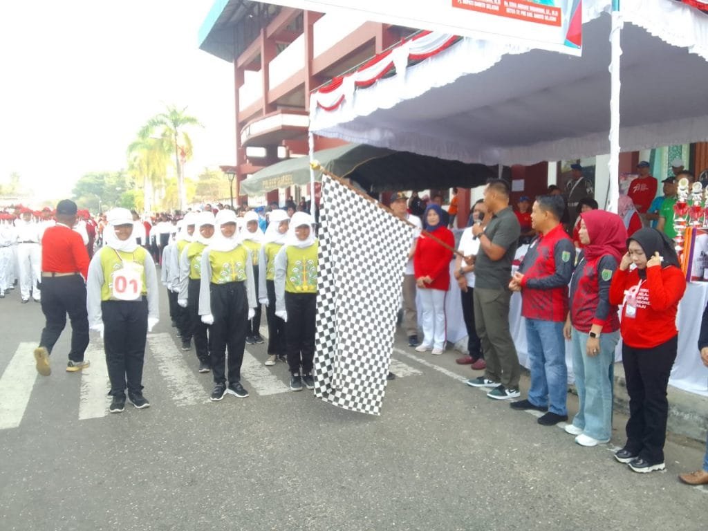 Disdik Barsel Gelar Lomba Gerak Jalan