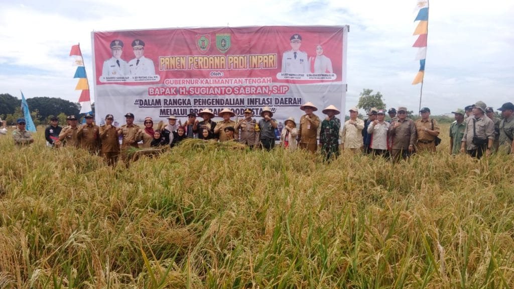 Wagub Dan Pj Bupati Panen Raya