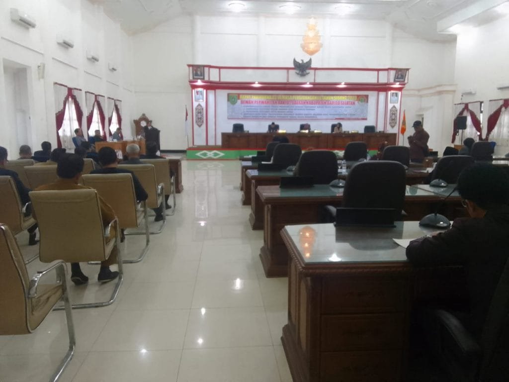 Semua Fraksi Sepakat Bahas Dua Raperda