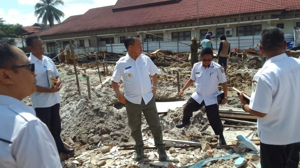 Pembangunan Menggunakan Uang Rakyat