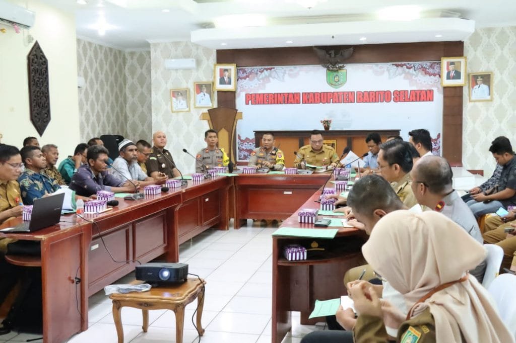 Kapolres dan Sekda Barsel Pimpin Mediasi Warga Palurejo dan PT MUTU