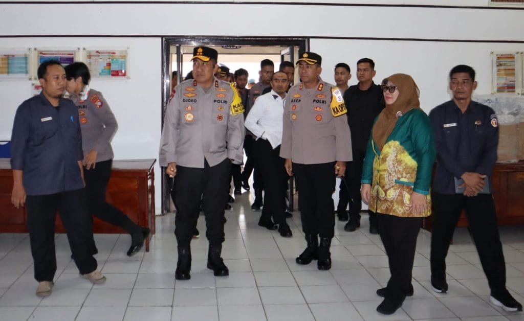 Kapolda Kalteng Cek Pengamanan Kantor KPU