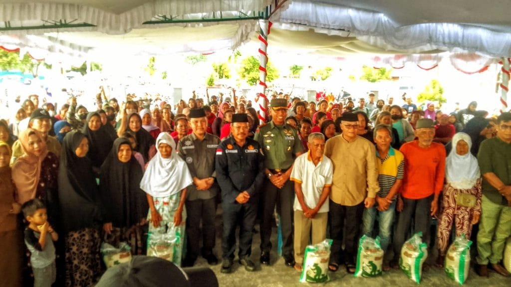 Sekda Provinsi dan Pj Bupati Barsel Hadiri Pasar Penyeimbang Dilanjutkan Buka Puasa Bersama