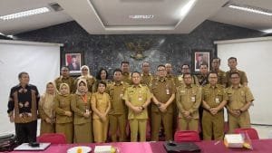 Pj Bupati Laporan Evaluasi Kinerja Triwaulan IV