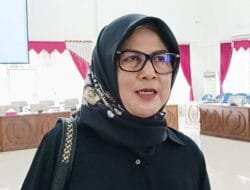 Jelang Hut RI Masyarakat Jaga Kebersihan