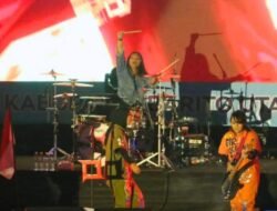 Grup Band Kotak Meriahkan HUT Ke-74 Kabupaten Barito Utara