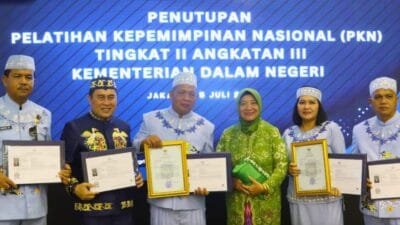 Staf Ahli Bupati Hadiri Penutupan Pelatihan Kepemimpinan Nasional Tingkat II Angkatan III Kemendagri