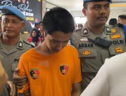Detik-Detik Armor Toreador Terima Balasan Usai KDRT Terhadap Cut Intan Nabila, Polisi Tersenyum
