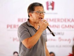 Rocky Gerung Sindir Jokowi Soal Bau Kolonial Istana Merdeka di Bedah Buku di Museum Multatuli