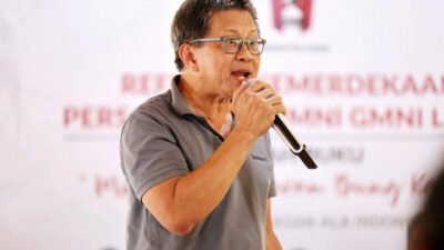 Rocky Gerung Sindir Jokowi Soal Bau Kolonial Istana Merdeka di Bedah Buku di Museum Multatuli