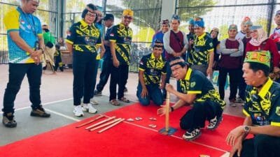 Sekda Bartim Resmi Buka Pertandingan Olahraga Tradisional Balogo