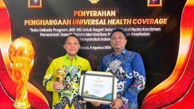 Pj Bupati Barsel Terima UHC Award 2024 dari Wapres RI, Capaian Luar Biasa untuk Kesehatan Warga