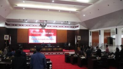 Tujuh Fraksi DPRD Mura Sampaikan Pemandangan Umum terhadap Raperda di Rapat Paripurna