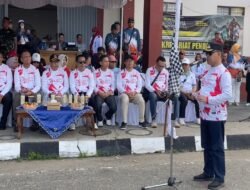 Pj Bupati Barsel Lepas Ratusan Peserta Pawai Pembangunan Meriahkan HUT RI ke-79