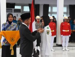 Pj. Bupati Kukuhkan 45 Anggota Paskibraka Barito Utara Tahun 2024