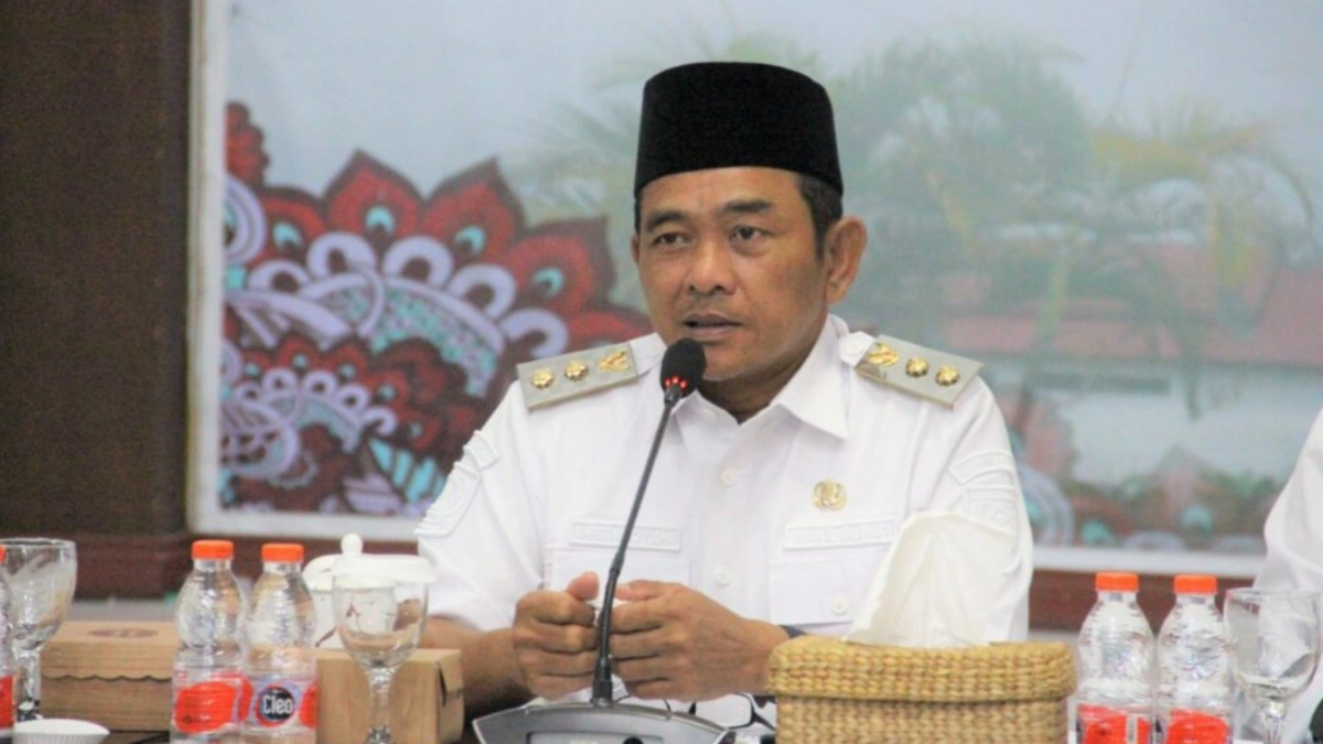 pimpin-rakor-satgas-pad,-wabup-barsel-tekankan-validasi-potensi-dan-strategi-peningkatan-pendapatan-daerah