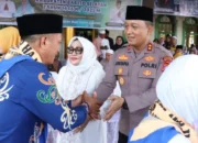Kapolres Barsel Pimpin Pengamanan Pemberangkatan Jemaah Haji 2025
