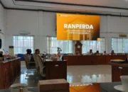 Wakil Ketua DPRD Barsel Pimpin Pembahasan Final Ranperda Pencadangan Pangan