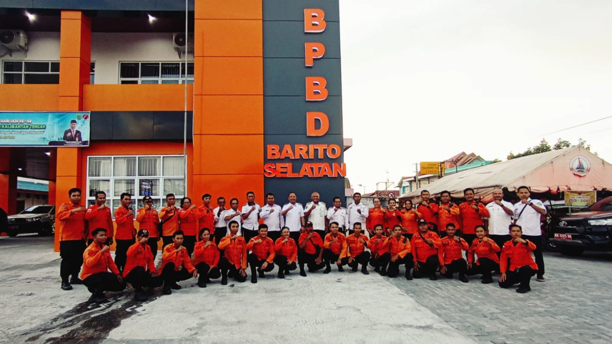 bupati-barsel-tinjau-bpbd-dan-apresiasi-kesiapsiagaan-penanggulangan-bencana