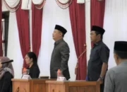 Eddy Raya Samsuri dan Khristianto Yudha Hadiri Rapat Paripurna DPRD Barsel