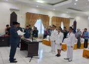 Wabup Barsel Lantik Tiga Kepala Desa Sekaligus