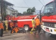 Nahas! Mobil Damkar Barsel Kecelakaan Saat Bertugas, Enam Petugas Jadi Korban