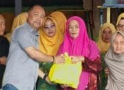 Bupati Barsel Serahkan Sembako Peduli Kasih Sambut Ramadan di TK Al Hidayah