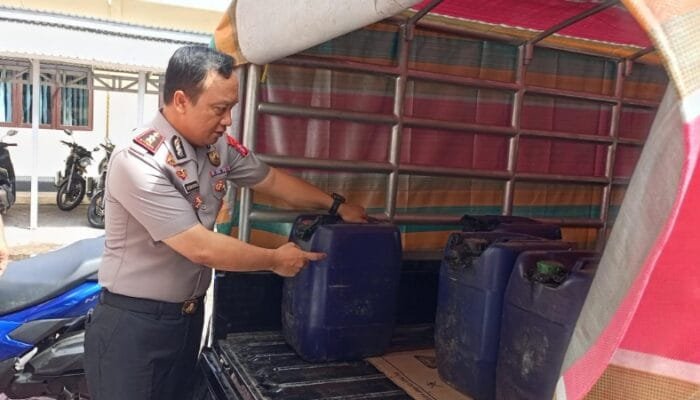 Antrean Panjang SPBU Berujung Pengungkapan Kasus BBM Subsidi 