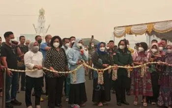 Pemkab Bagikan 56 Ribu Kotak Makanan Gratis
