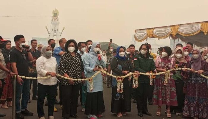 Pemkab Bagikan 56 Ribu Kotak Makanan Gratis